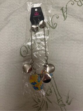 5 for10 paparazzi Silver-Tone & multicolored Charm Necklace & Matching Earrings